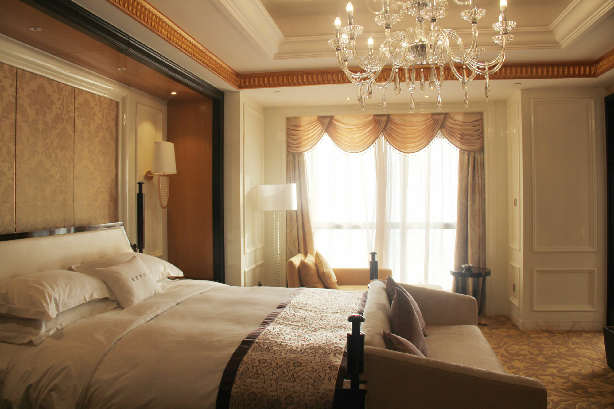 Отель Doubletree By Hilton Wuhu Экстерьер фото